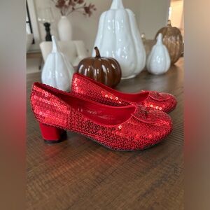 Red sequin Dorothy shoes girls size 2/3 wizard of oz costume